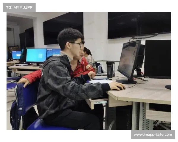 南美解放者杯智利大学客场小胜